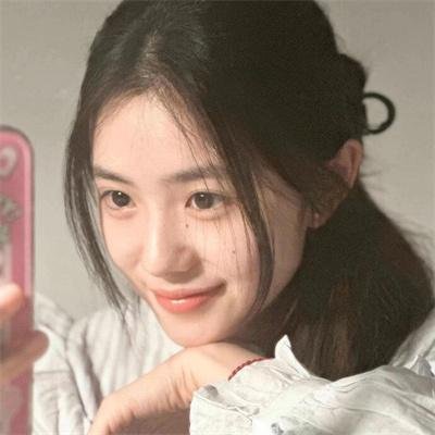 玉米上的麻雀